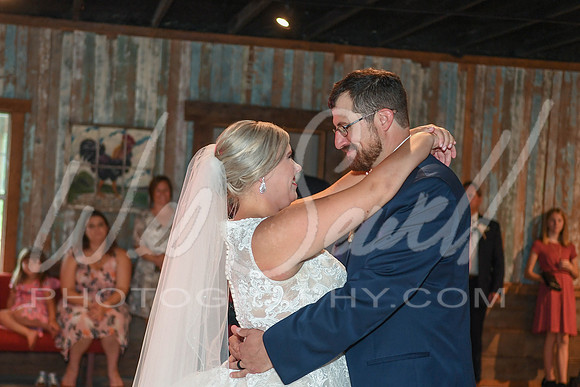 Tess and Kyle 8-8-20-382