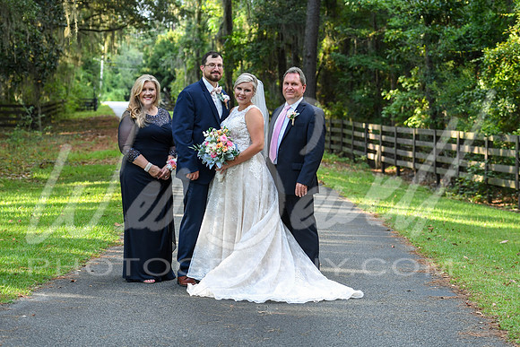 Tess and Kyle 8-8-20-322