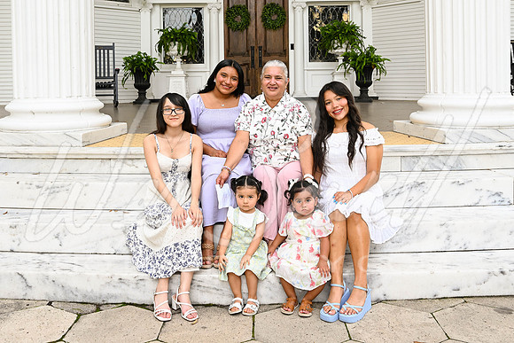 Maria - Family 5-28-26 -1044