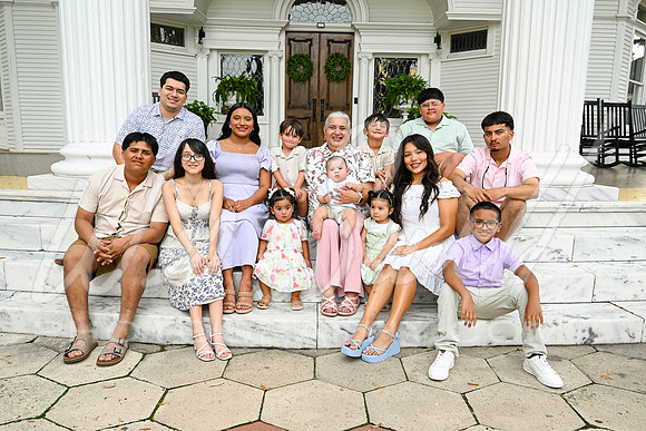 Maria - Family 5-28-26 -1049