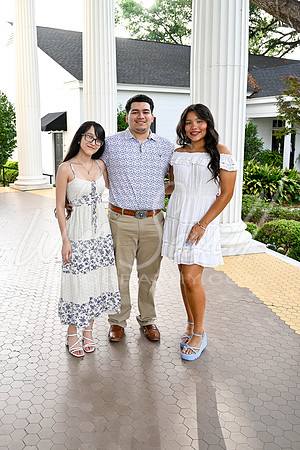 Maria - Family 5-28-26 -1059