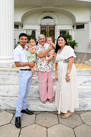 Maria - Family 5-28-26 -1081
