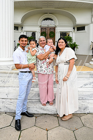Maria - Family 5-28-26 -1082