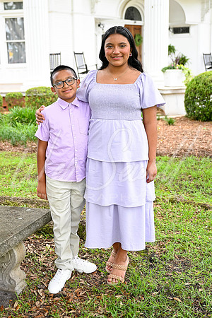 Maria - Family 5-28-26 -1005