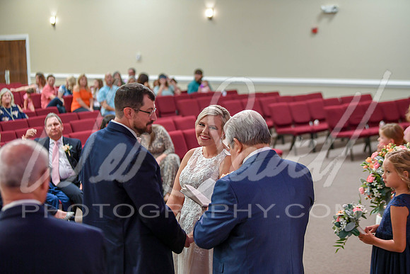 Tess and Kyle 8-8-20-265
