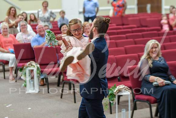 Tess and Kyle 8-8-20-289
