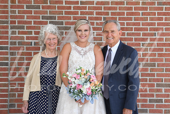 Tess and Kyle 8-8-20-106
