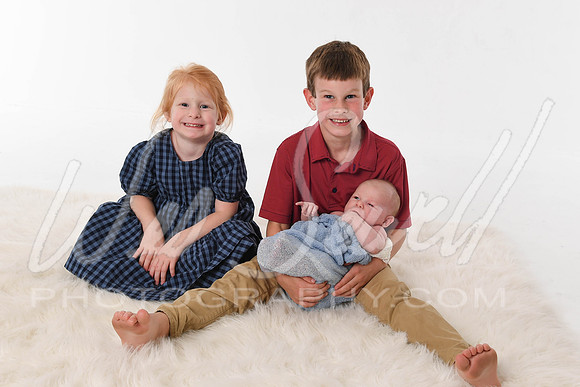 Justin and Laura - Newborn-1003
