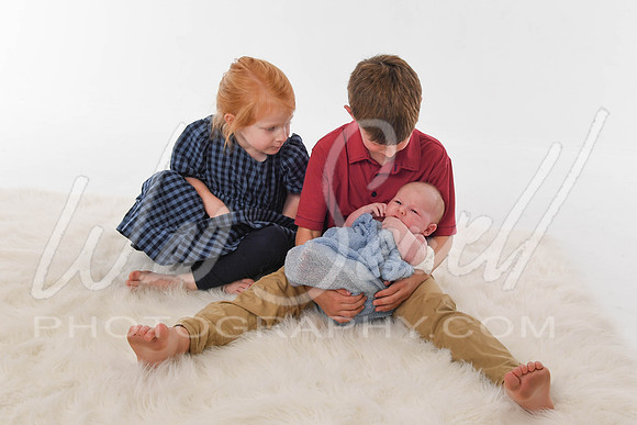 Justin and Laura - Newborn-1005