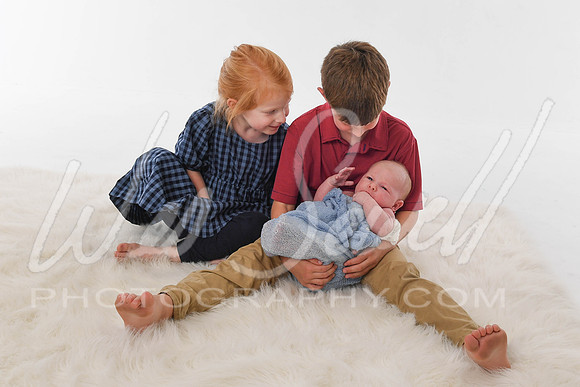 Justin and Laura - Newborn-1006