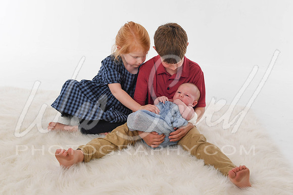 Justin and Laura - Newborn-1007