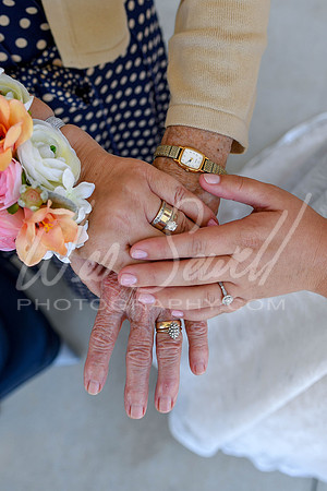 Tess and Kyle 8-8-20-108