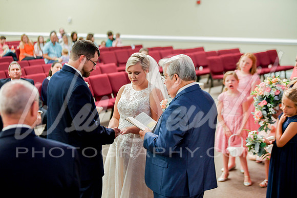 Tess and Kyle 8-8-20-237