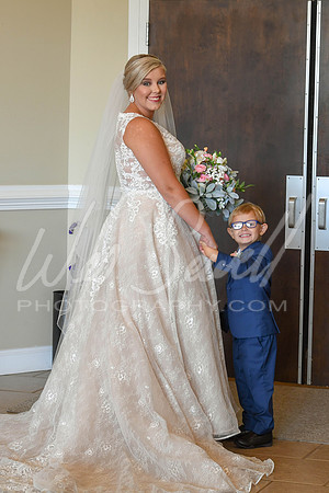 Tess and Kyle 8-8-20-196