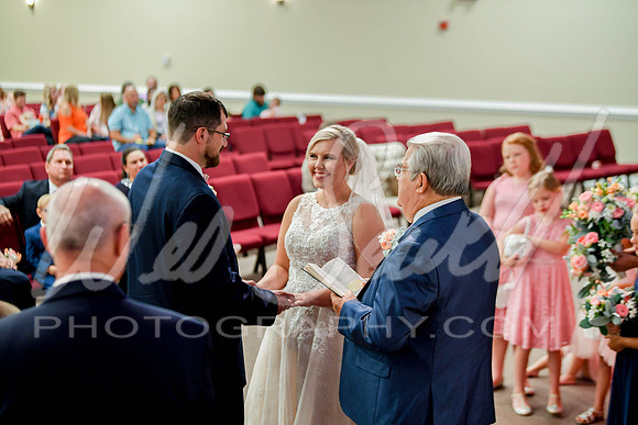 Tess and Kyle 8-8-20-238