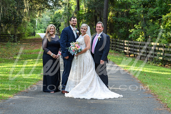 Tess and Kyle 8-8-20-323
