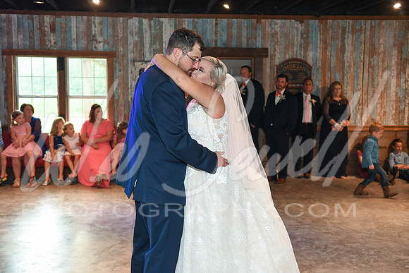 Tess and Kyle 8-8-20-390