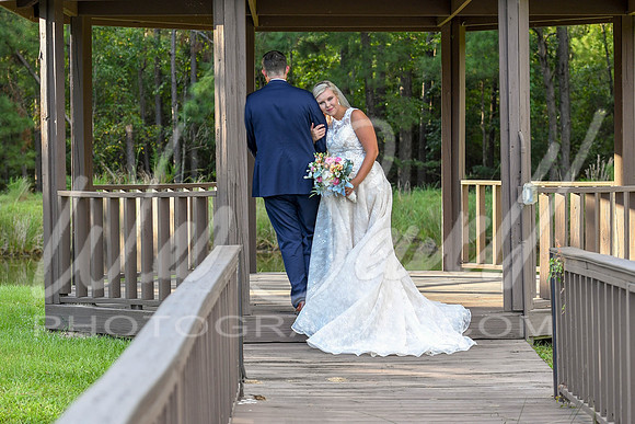 Tess and Kyle 8-8-20-331