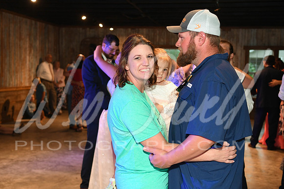 Tess and Kyle 8-8-20-408