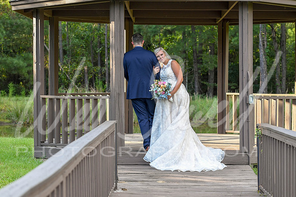 Tess and Kyle 8-8-20-333