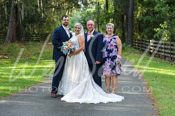 Tess and Kyle 8-8-20-326