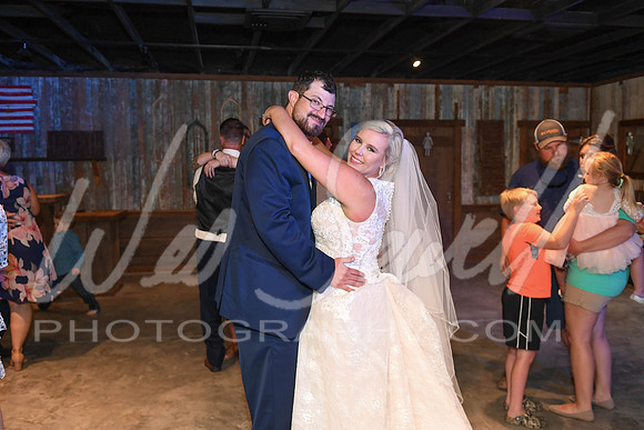 Tess and Kyle 8-8-20-413